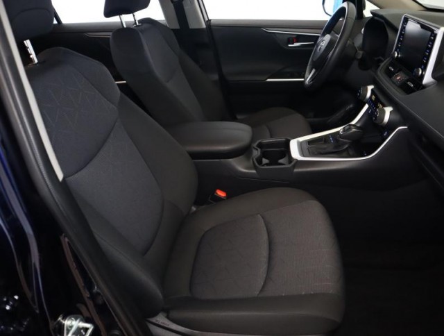 Toyota RAV 4  2.0 Valvematic 