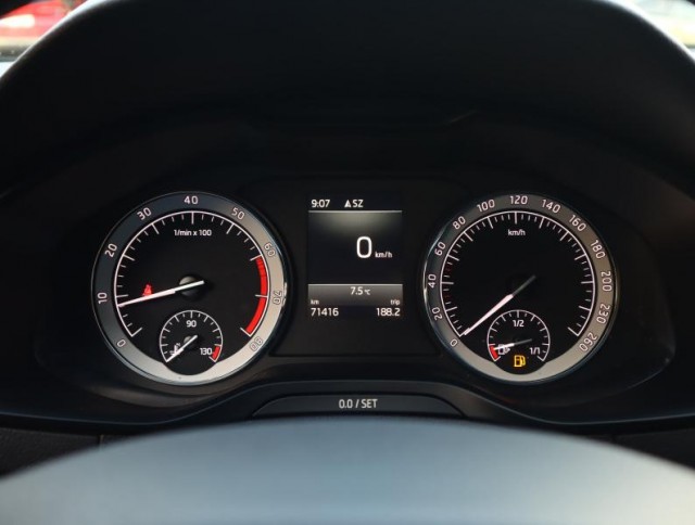 Škoda Karoq  1.5 TSI Style