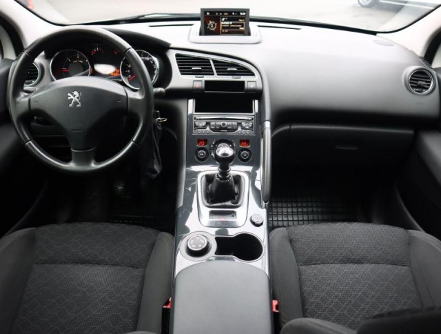 Peugeot 3008  1.6 HDi 