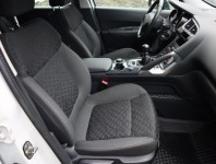 Peugeot 3008  1.6 HDi 
