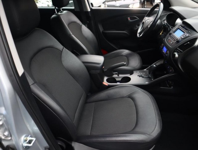 Hyundai ix35  2.0 GDI Trikolor Plus