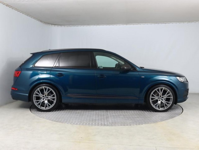 Audi Q7  50 TDI S-Line