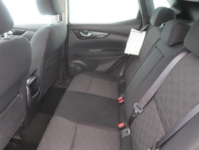 Nissan Qashqai  1.2 DIG-T 