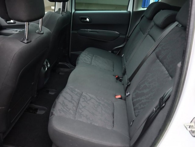 Peugeot 3008  1.6 HDi 