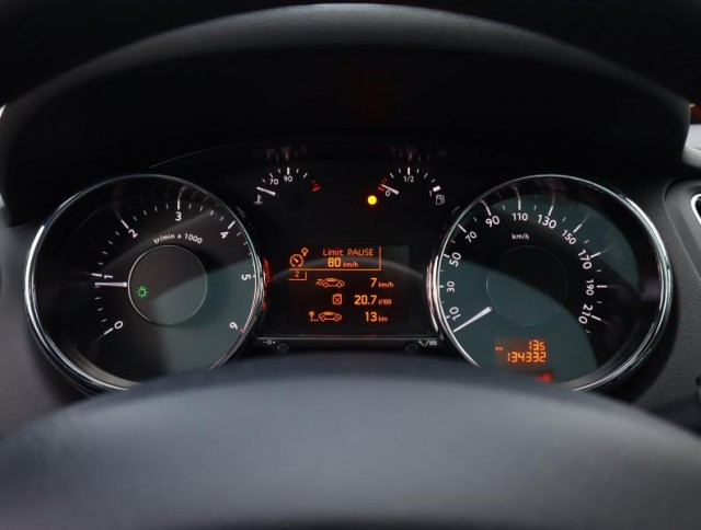 Peugeot 5008  1.6 HDi 