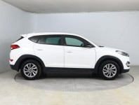 Hyundai Tucson  1.7 CRDi 