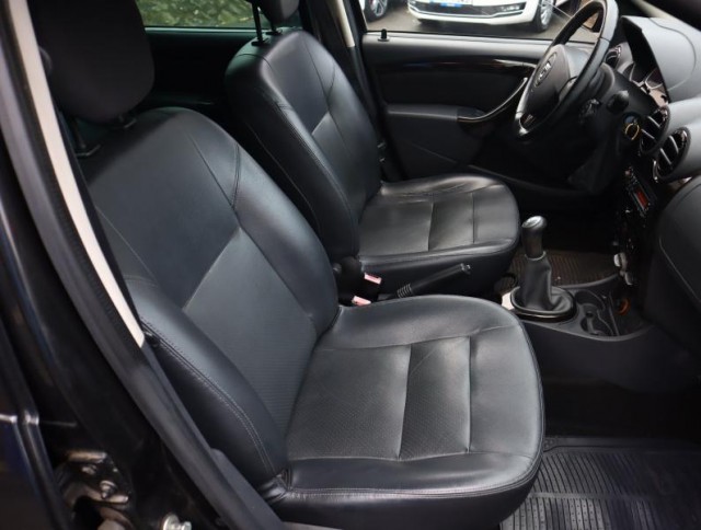 Dacia Duster  1.6 16V 