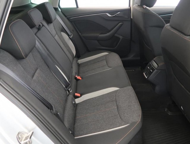 Škoda Kamiq  1.0 TSI Style