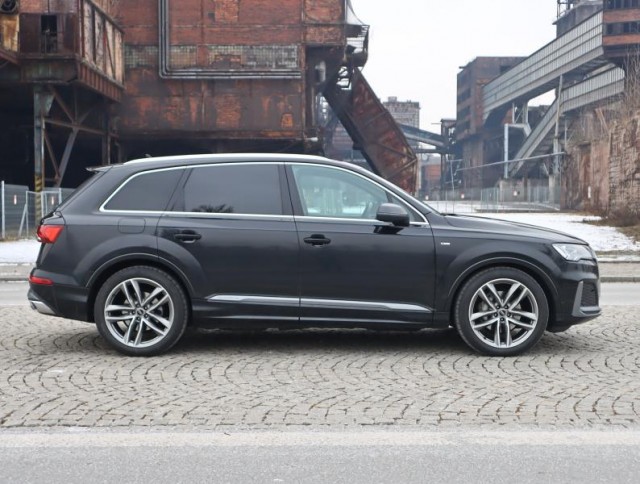 Audi Q7  50 TDI S-Line