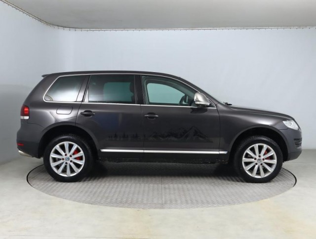 Volkswagen Touareg  3.0 TDI 