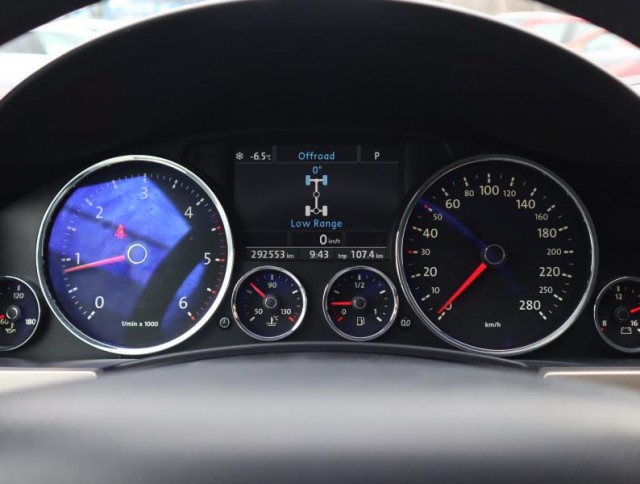 Volkswagen Touareg  3.0 TDI 