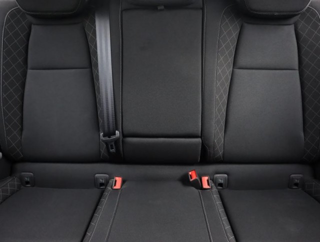 Škoda Karoq  1.5 TSI 