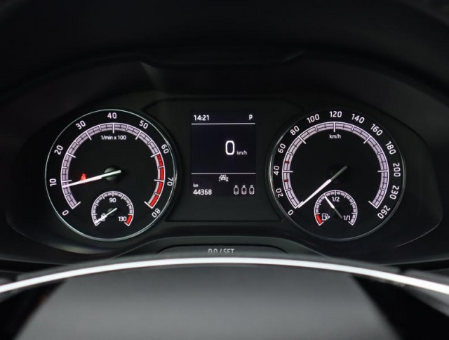 Škoda Karoq  1.5 TSI 