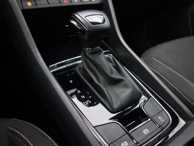 Škoda Karoq  1.5 TSI 