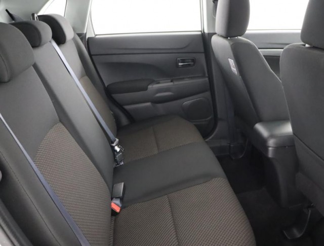 Mitsubishi ASX  1.6 MIVEC 