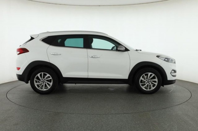 Hyundai Tucson  2.0 CRDi Adventure