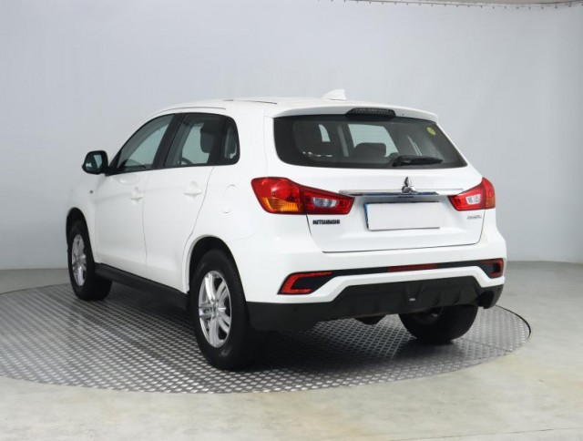 Mitsubishi ASX  1.6 MIVEC Inform