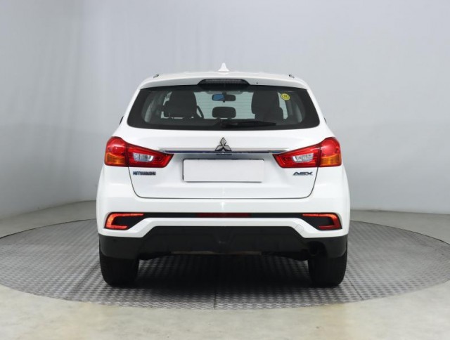 Mitsubishi ASX  1.6 MIVEC Inform