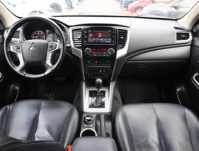 Mitsubishi L200  2.2 DI-D 