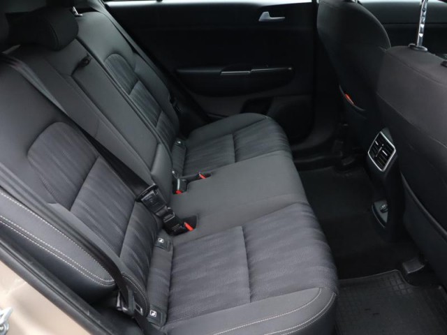 Kia Sportage  1.7 CRDi 