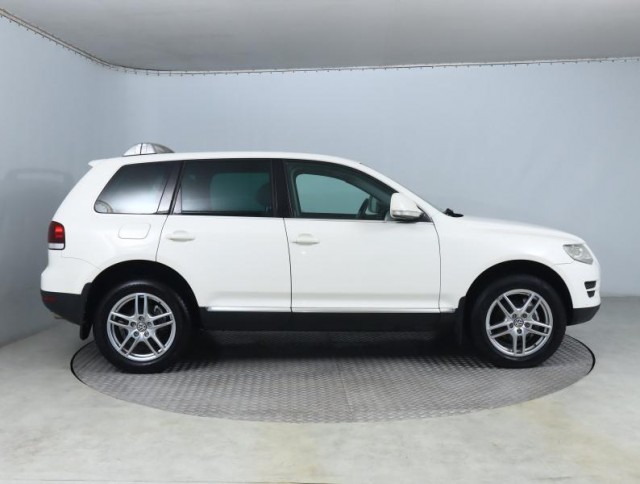 Volkswagen Touareg  3.0 TDI 