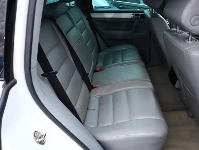 Volkswagen Touareg  3.0 TDI 