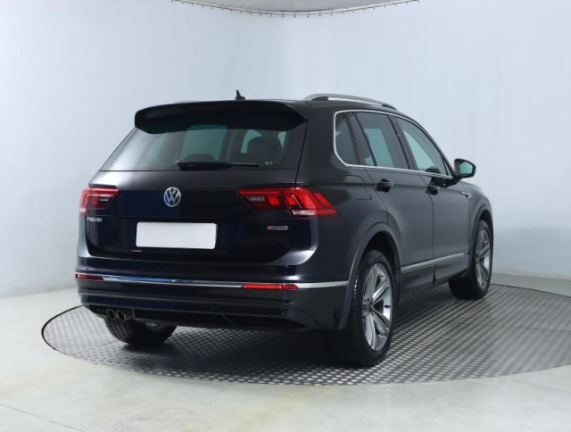 Volkswagen Tiguan  2.0 TDI R-Line