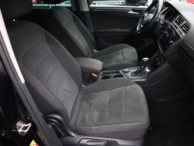 Volkswagen Tiguan  2.0 TDI R-Line
