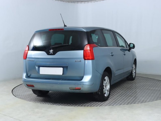 Peugeot 5008  1.6 HDi 