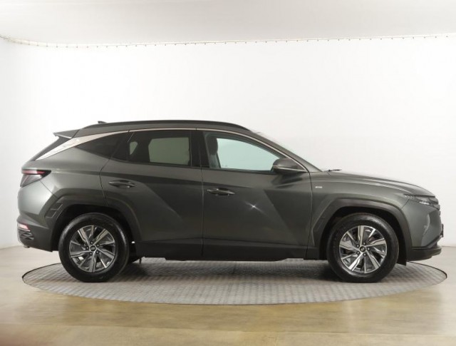 Hyundai Tucson  1.6 T-GDI 48V MHEV Smart