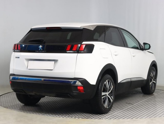 Peugeot 3008  1.6 BlueHDi Allure