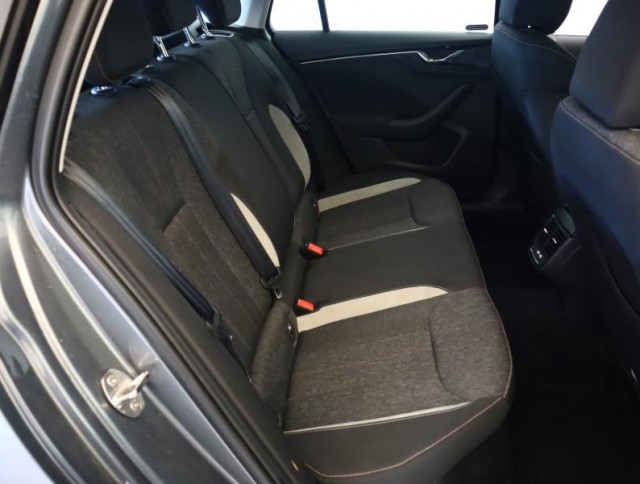 Škoda Kamiq  1.0 TSI Style