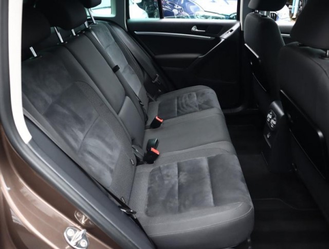Volkswagen Tiguan  2.0 TDI Sport