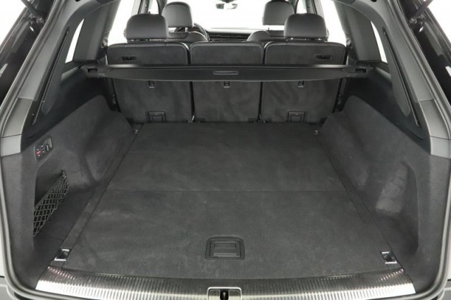 Audi Q7  50 TDI S-Line