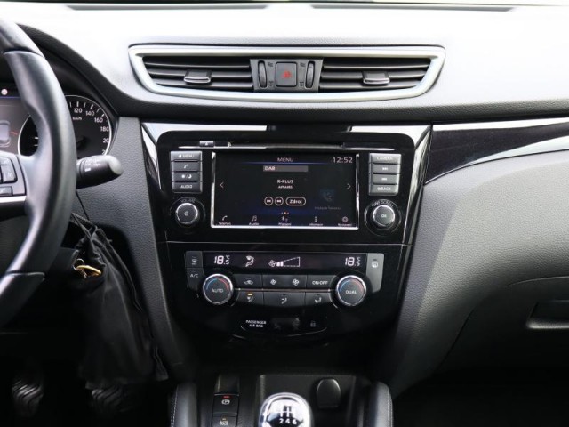 Nissan Qashqai  1.3 DIG-T 