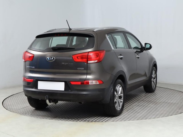 Kia Sportage  2.0 CRDi 