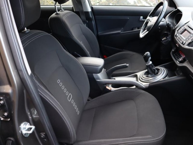 Kia Sportage  2.0 CRDi 