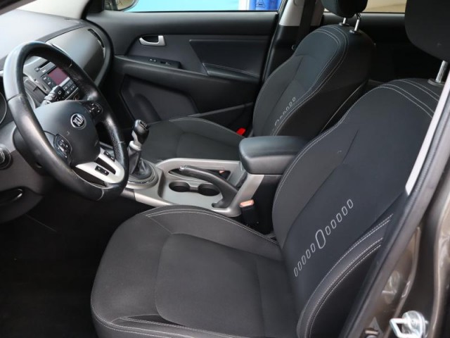 Kia Sportage  2.0 CRDi 