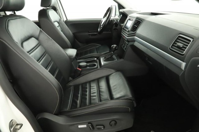 Volkswagen Amarok  V6 3.0 TDI 