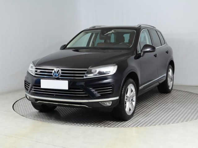 Volkswagen Touareg  3.0 TDI 