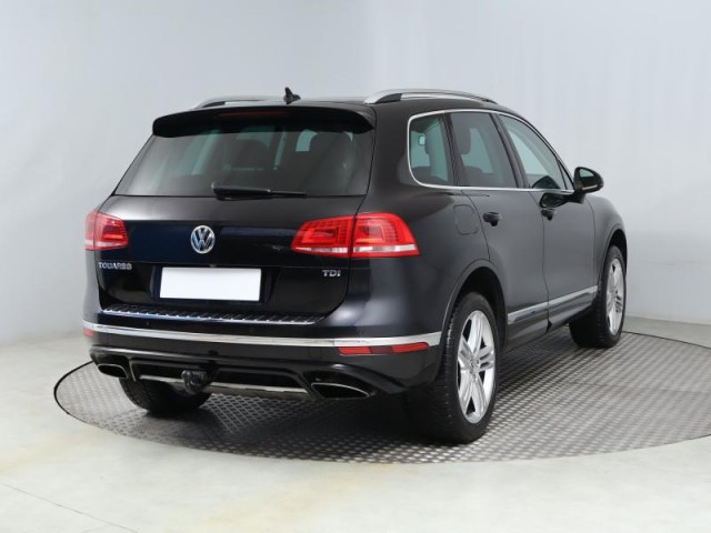 Volkswagen Touareg  3.0 TDI 