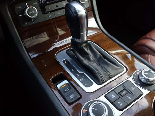 Volkswagen Touareg  3.0 TDI 