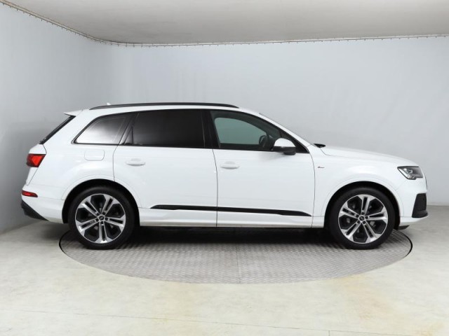 Audi Q7  50 TDI S-Line