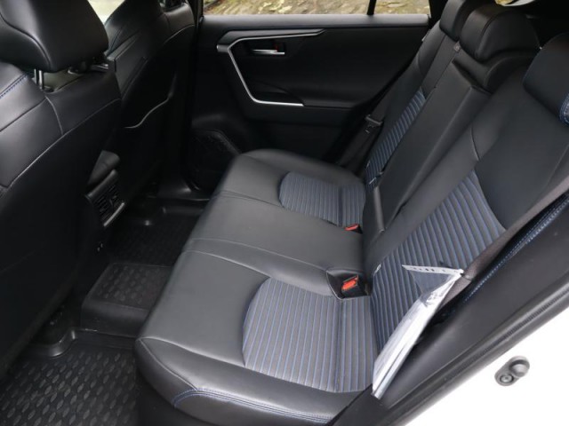 Toyota RAV 4  2.5 Hybrid Selection