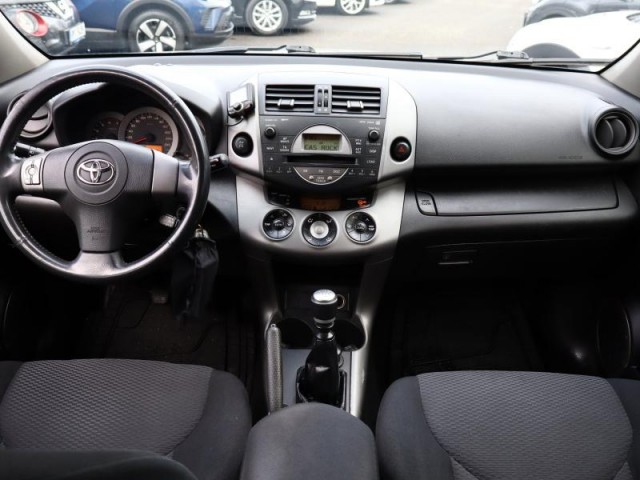 Toyota RAV 4  2.2 D-4D 