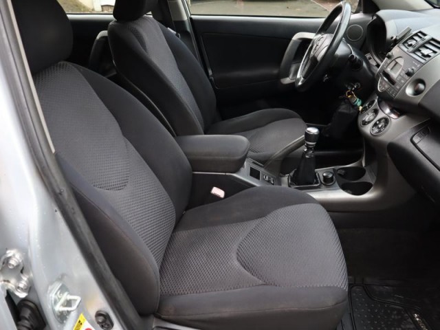 Toyota RAV 4  2.2 D-4D 