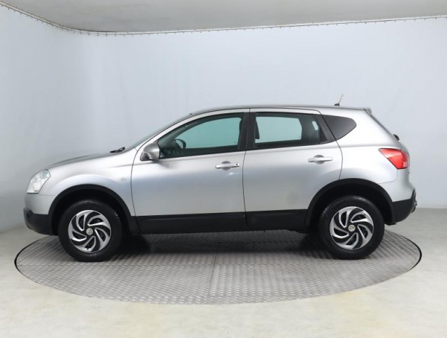 Nissan Qashqai  1.6 