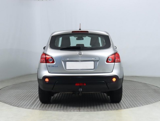 Nissan Qashqai  1.6 