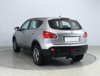 Nissan Qashqai  1.6 