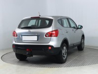 Nissan Qashqai  1.6 